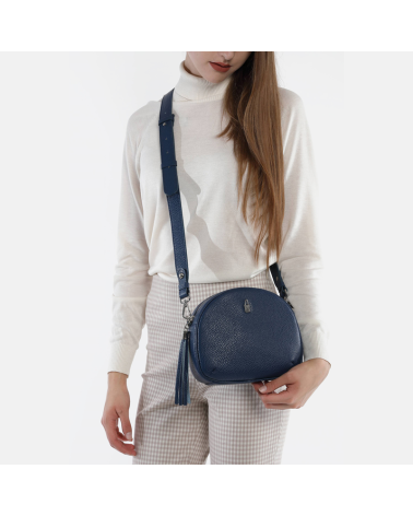 Mała granatowa torebka skórzana listonoszka